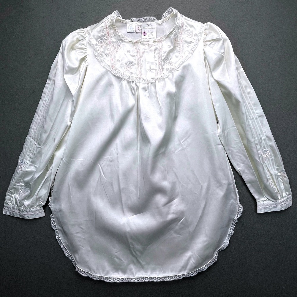 VTG NWT filigree‎ women lace satin blouse S embroidered ribbon trim puff sleeve